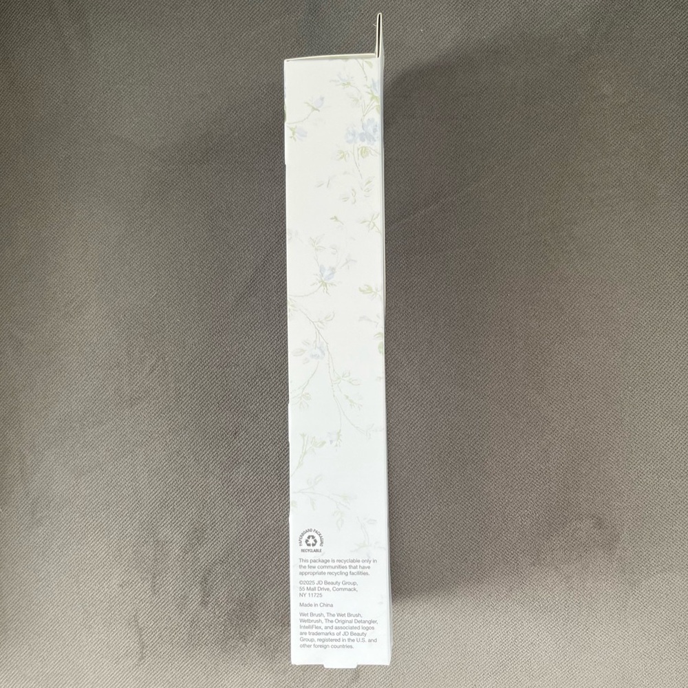 Wet Brush x LoveShackFancy Original Detangler Hair Brush - Picture 5 of 6